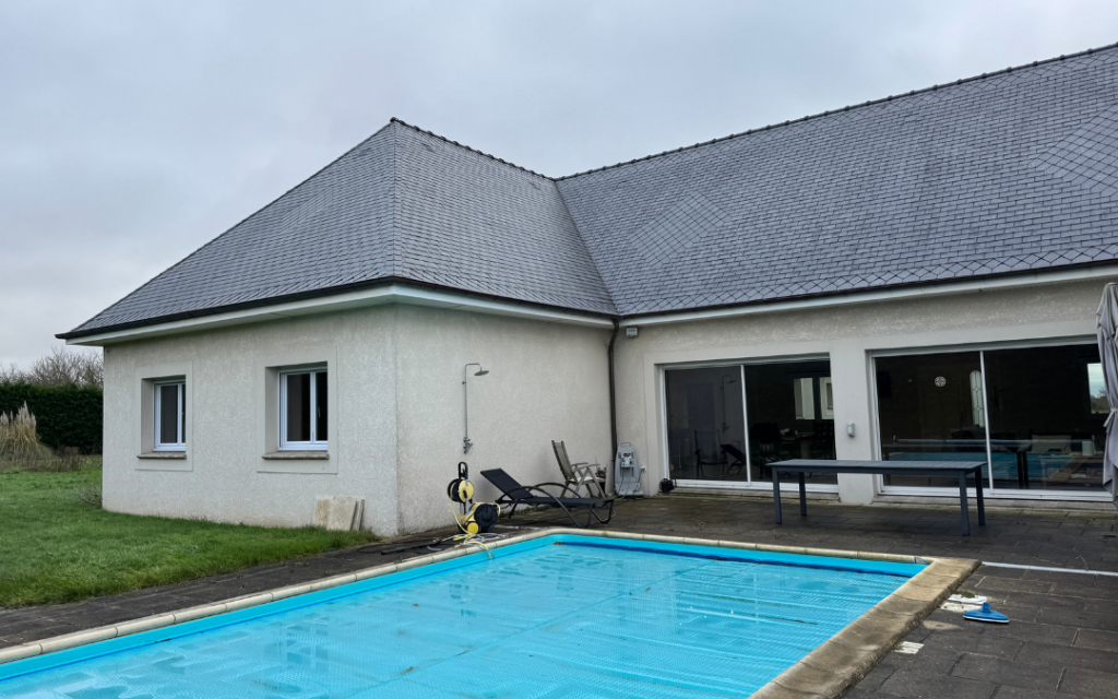 Solution Drone Service | Comment nettoyer une toiture en ardoise sans l'abîmer AVANT APRES ardoise 2